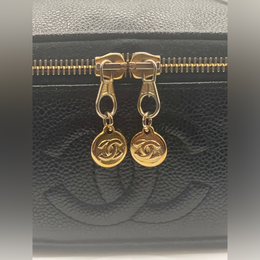 Chanel | Timeless Small Vanity | Caviar Leather | Lambskin Interior | Vintage - Picture 3 of 16